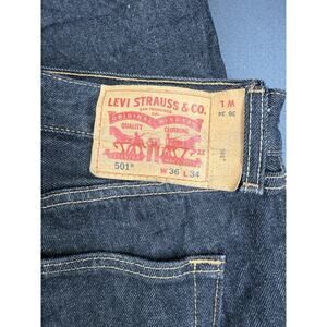 Levis 501 Jeans Mens 36 X34 Button Fly Straight Leg Dark Wash Actual